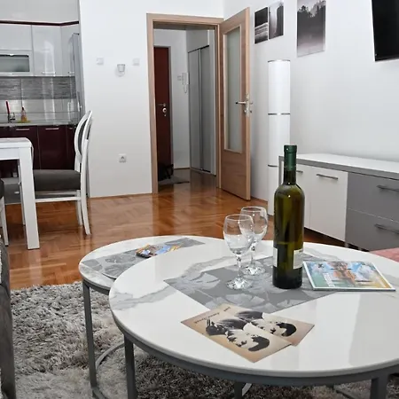 Z&r Sunlight Apartment Trebinje